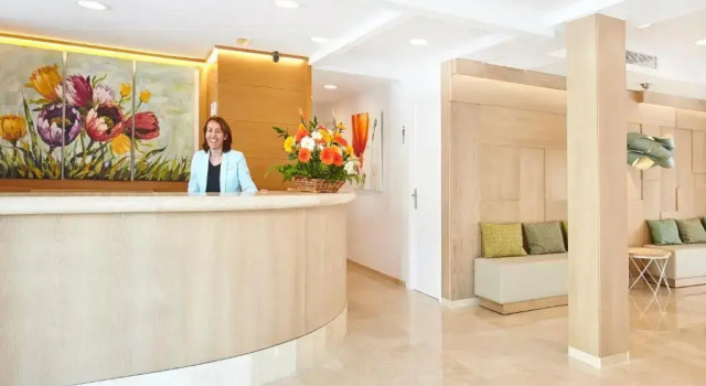 Universal Hotel Laguna