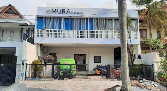OYO 90470 Mura House Syariah