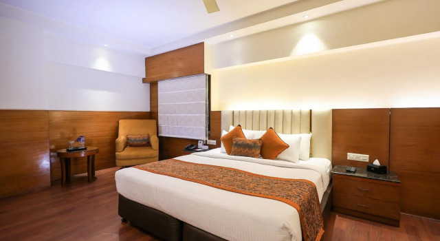 Hotel Royal Cliff, Забронировать Отель Канпур штат Уттар-Прадеш