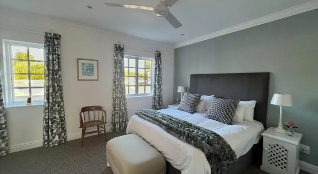 Greenhill Farm Cape Dutch Cottage Plettenberg Bay - 1 Bedroom Private Cottage, Забронировать Фермерский дом Кербомстранд Найсна