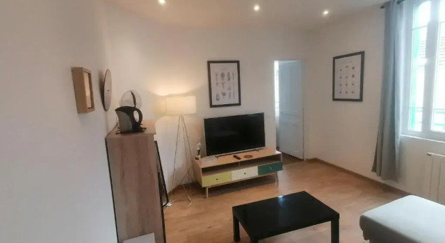 Апартаменты Villa des Roses - Appart T2, 31m2, 1er étage, vue jardin, "Le scandinave"