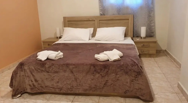 K1-George Apt. by the Sea and Airport, Забронировать Апартаменты/квартира Отели Маркопоуло - Месогаиа с парковкой, Парковка