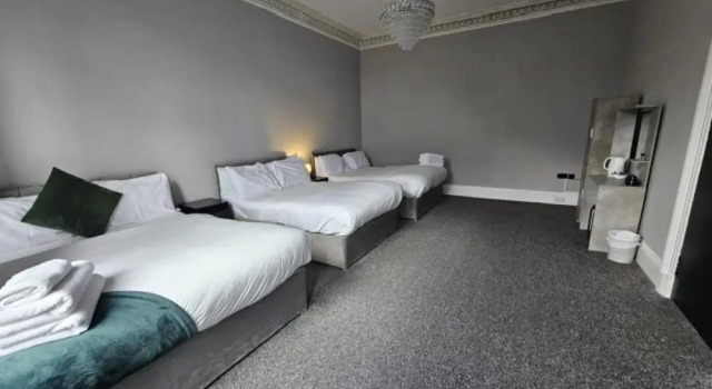Edinburgh City Hotel, Book Hotel Hoteller i Edinburgh med parkering, Parkering