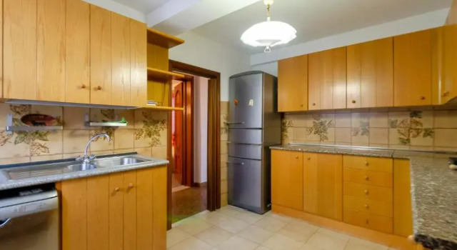 Апартаменты с 2 комнатами JOIVY Sunny 2-Bed Flat Near Aquarium
