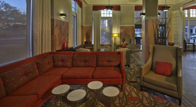 Courtyard by Marriott St. Petersburg Downtown, Забронировать Отель Сент-Питерсберг Pinellas County, рядом с Музей Сальвадора Дали