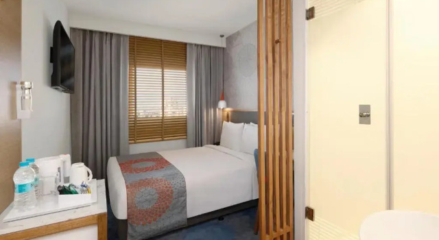 Кровать в общем номере Holiday Inn Express Nashik Indira Nagar by IHG