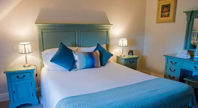 Коттедж East Clare Golf Village