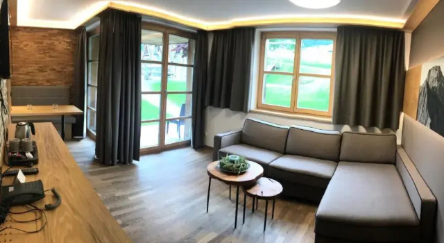 Alpen Hotel Post, Book Hotel Hotels in Vorarlberg with Parking, Parking