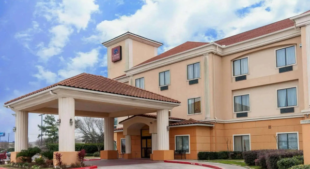 Кровать в общем номере Spark By Hilton Houston Hobby Airport