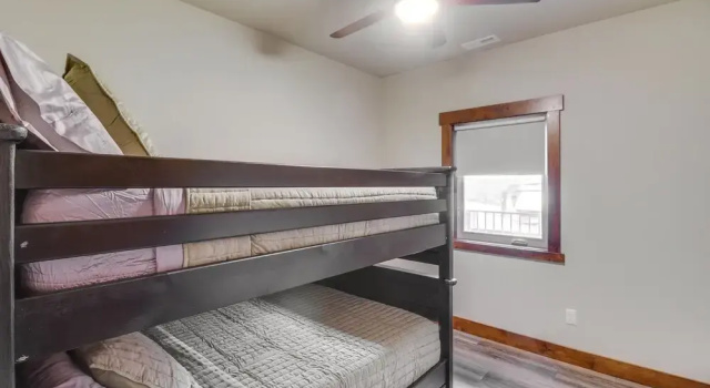 Downtown Columbia Falls Condo: 16 Mi to Ski Resort, Book Ferieresort Resorthoteller i Montana, Ferieresort