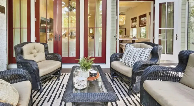 116 Surfer Ln 5 Bedroom Home by RedAwning, Book Feriehus Villaer i Inlet Beach, Villa