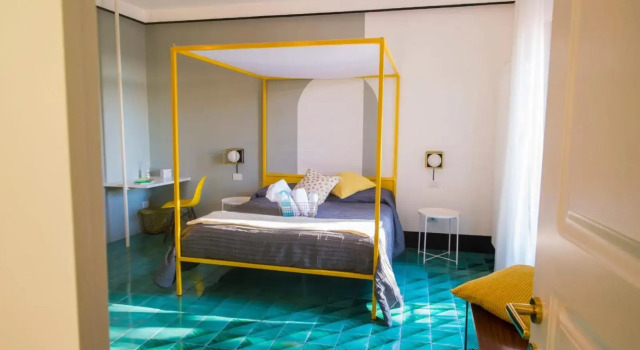 Ninina Boutique Suites, Забронировать Бутик-отель Salerno Old Town Салерно