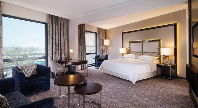 Двухместный клубный люкс Deluxe Sheraton Grand Krakow