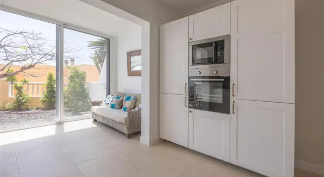 ampio luminoso 3 camere 3 bagni giardino quiete Wi-Fi, Prenota Appartamento Hotel a Fuerteventura con parcheggio, Parcheggio