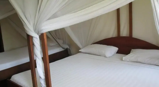 Abuso Inn, Rezerwuj Hotel Mjini 