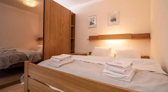 Rehwiesa B24, Studio with balcony, Book Hotel Arosa Grisons