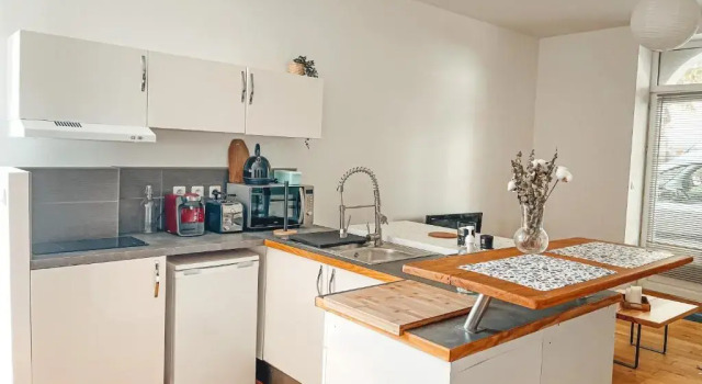 Appartement Superbe T2 avec cours