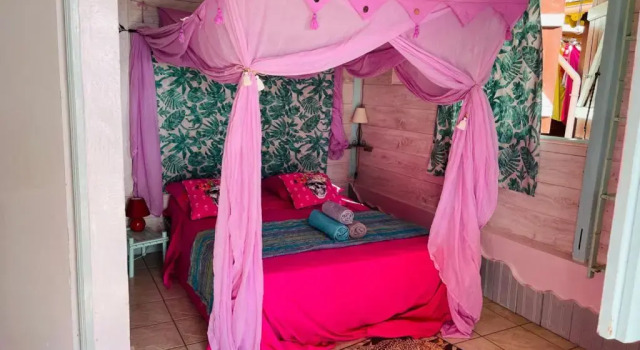 Le Nid Tropical, Book Hotel Bouillante Basse-Terre