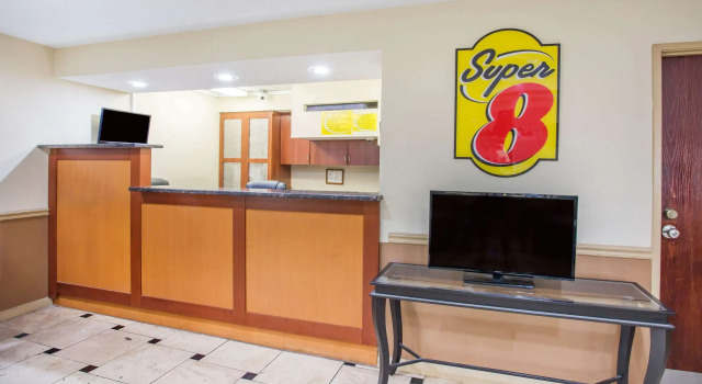Super 8 by Wyndham Harrisonburg