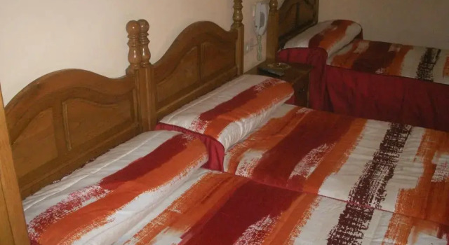 Трёхместный номер Standard Hostal La Nava