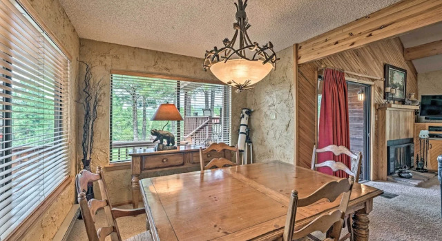 Cozy Ruidoso Cabin w/ Private Hot Tub & Large Deck, Varaa Lomakoti Ruidoso New Mexico