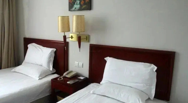 Shanghai YiTing 6+e Hotel (Yangpu Bridge)