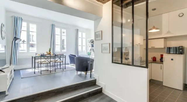 Private Apartment - Louvre - Rivoli, Забронировать Апартаменты/квартира Париж Иль-де-Франс, рядом с Лувр — Риволи