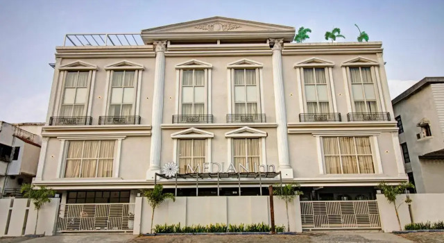 Treebo Premium Median Inn, Забронировать Отель Отели штата Махараштры 3 звезды, 3*