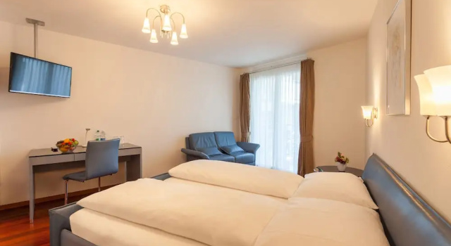 Двухместный номер Standard с балконом Weisses Rössli Swiss Quality Hotel