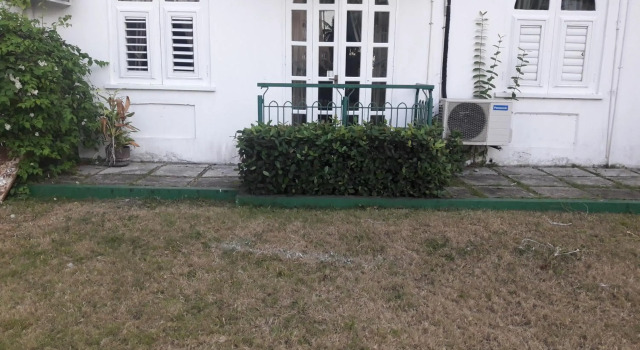Cool's 1 bedroom Beach & Garden View, Rezervovat Hotel Hotely v Ocho Rios Coast s bazénem, Bazén