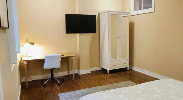 Charming 4 bedroom apartment in Chiado, Забронировать Апартаменты/квартира Отели Лиссабона с парковкой, рядом с Money Museum, Парковка