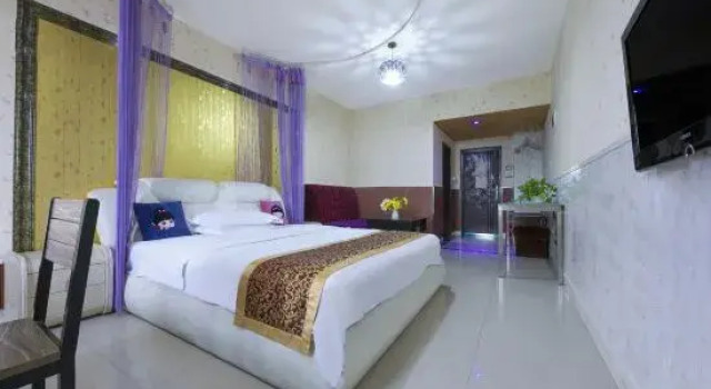 Люкс Deluxe Chongqing Yijun Themes Apartment