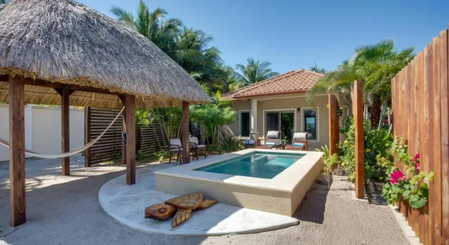 Коттедж Sirenian Bay Resort -Villas & All Inclusive Bungalows