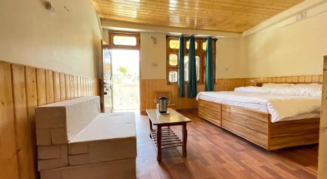 Hotel Kamru
