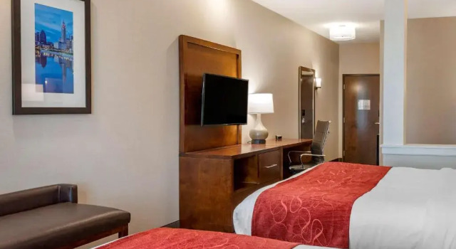 Четырёхместный номер Standard Comfort Suites Columbus Airport