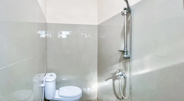Urbanview Hotel Saikhwan Pantai Sayang Heulang Pameungpeuk Garut by RedDoorz
