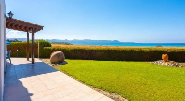 Вилла Blue Bay Villa Thea