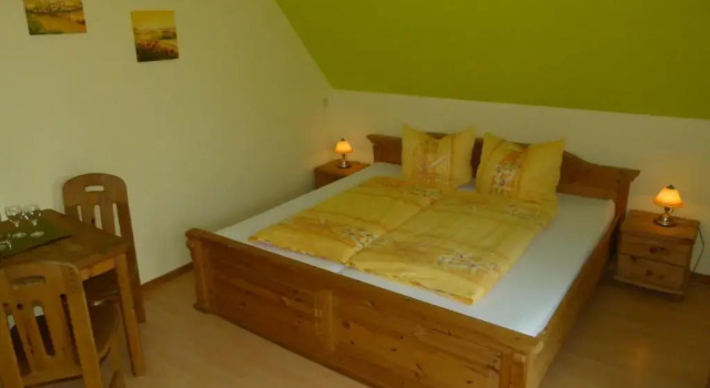 Семейный номер Standard с балконом Gästehaus Grunewald Bed & Breakfast