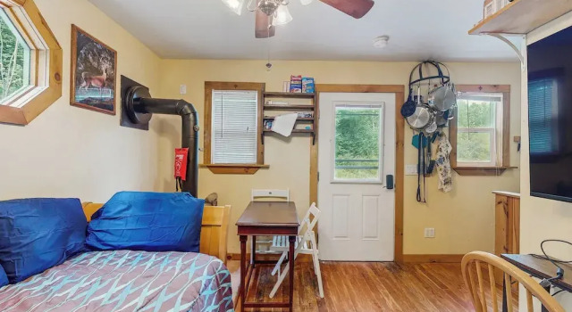 Tiny House at Sugarbush North: Adventure Hub!, Book Feriehus Mad River Valley USA