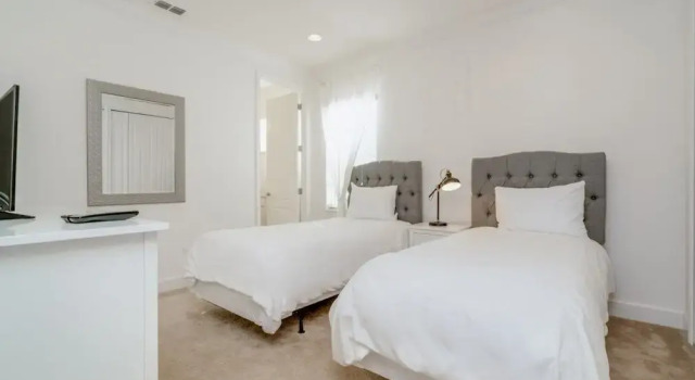 Beautiful Home Near Disney With Private Pool! 5 Bedroom Villa by RedAwning, Забронировать Вилла Отели Парка развлечений Walt Disney World 3 звезды, 3*