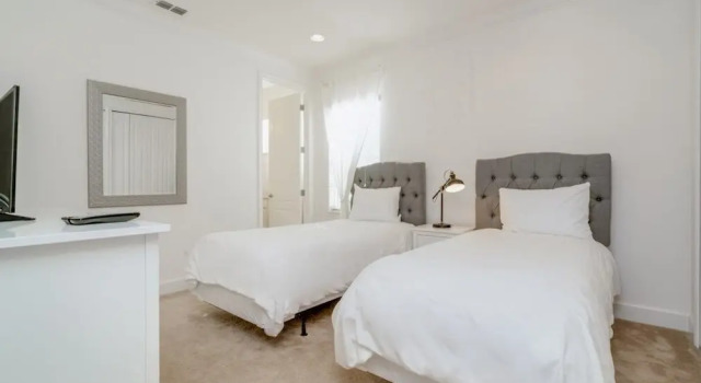 Вилла Beautiful Home Near Disney With Private Pool! 5 Bedroom Villa by RedAwning