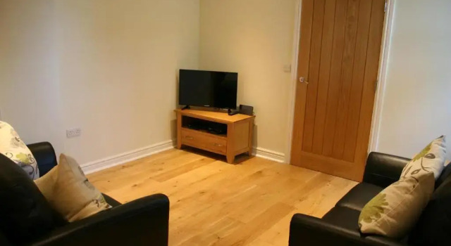 Highlands Apartment 5
