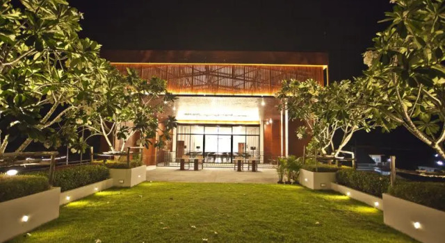 Tri-Shawa Resort, Забронировать Курортный отель Отели Бангкока с бассейном, Бассейн