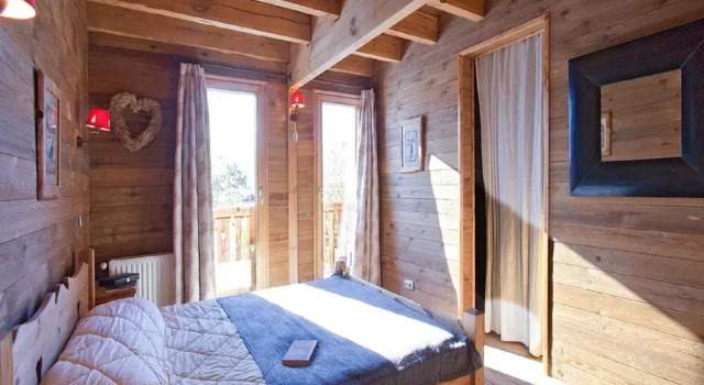 Chalet in Alpe D'huez With Sauna & Hot Tub, Забронировать Шале Виллы Овернь-Рона-Альпы, Вилла