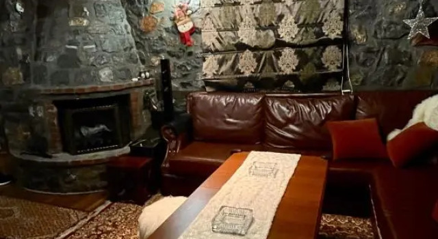 Chalet Luxury Villa By Makhome, Book Chalet Villaer i Aghios Athanasios, Villa