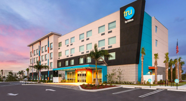 Tru by Hilton Port St. Lucie Tradition, Book Hotel Port St. Lucie Florida