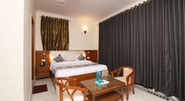 Hotel Vizima Crossroard 45