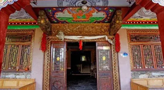 Jiaju Zangzhai Luobu Homestay