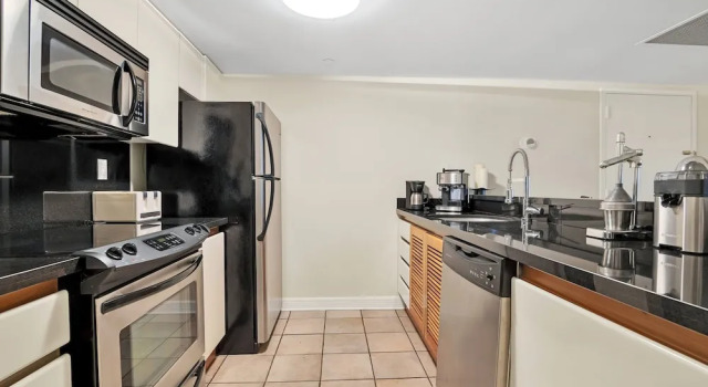 Номер Standard Amazing 3BR direct oceanfront PH by YouRent!