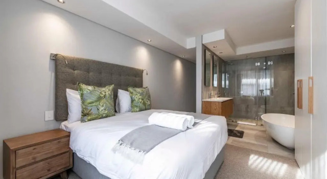 605 The Cosmopolitan Views and Location